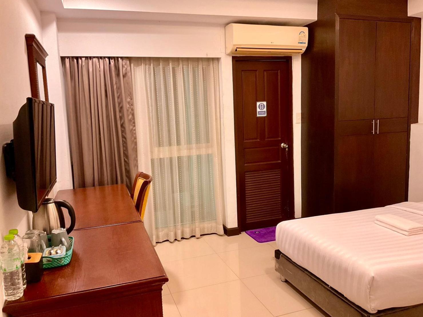 Sota Residence Pattaya Buitenkant foto